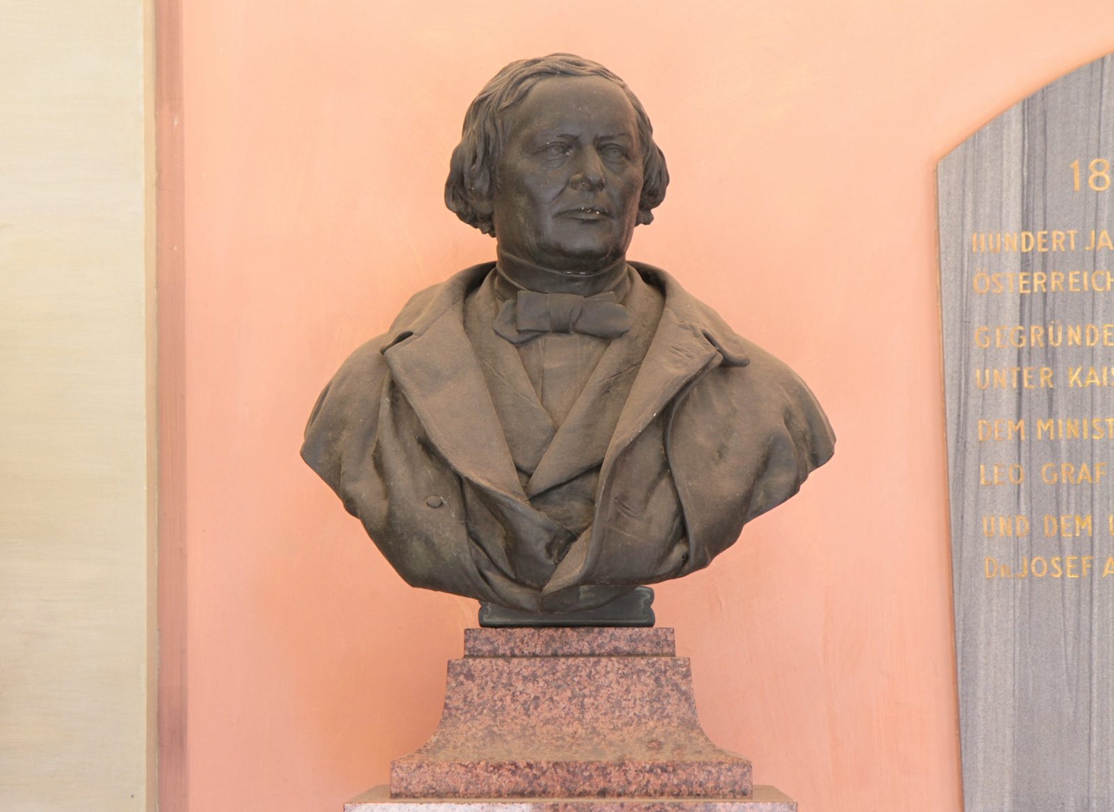 Joseph Skoda' s bust, Medical monuments, UNI Vienna - 02.jpg